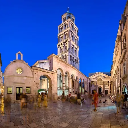 Beachfront Drazen, With Garden And Parking *