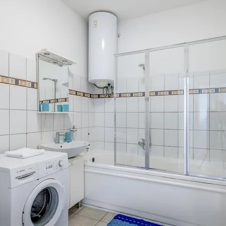 Beachfront Drazen, With Garden And Parking Daire *