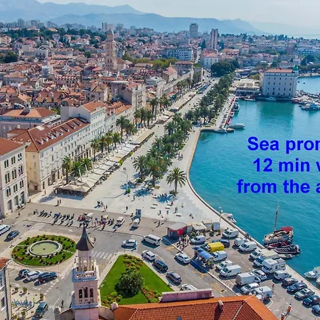 Beachfront Drazen, With Garden And Parking * 스플리트