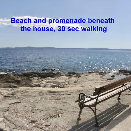Beachfront Drazen, With Garden And Parking Apartment