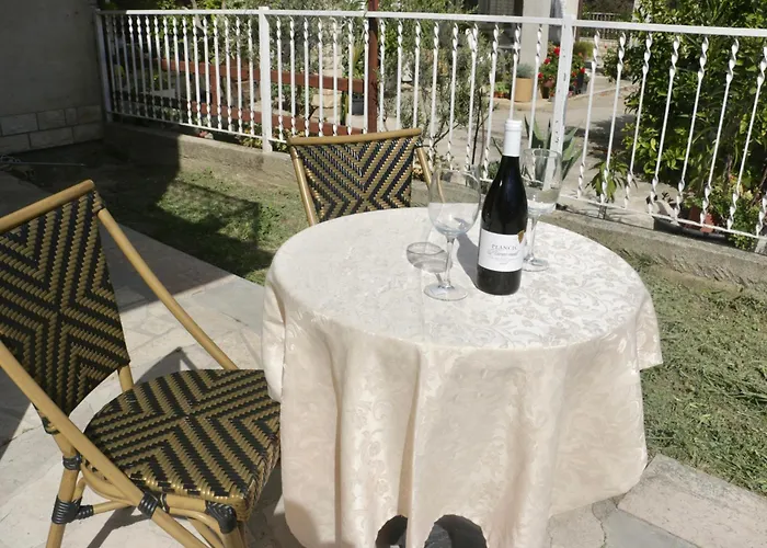 Beachfront Drazen, With Garden And Parking *