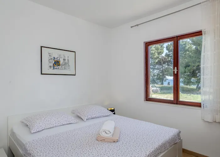 Beachfront Drazen, With Garden And Parking アパート *