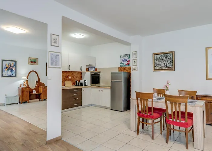 Beachfront Drazen, With Garden And Parking *